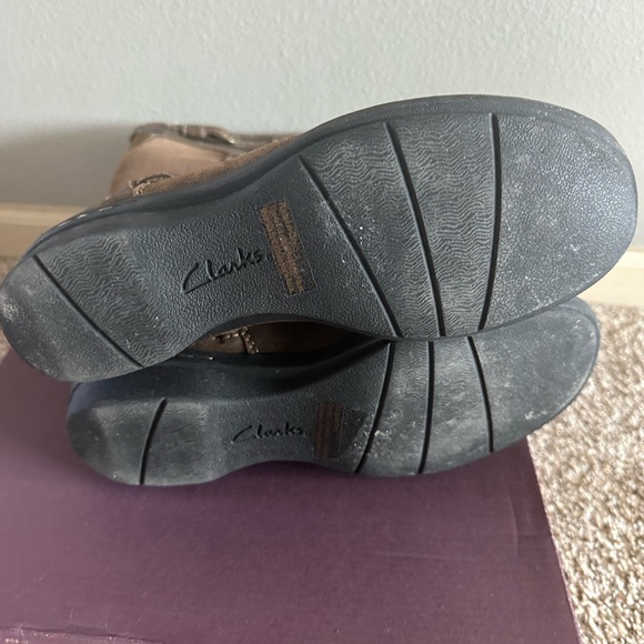 Clark’s Suede knee high boots - Picture 6 of 11